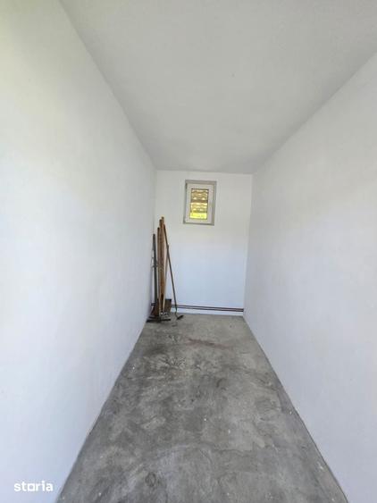 Casă cu 8 camere cu Teren 500 Mp în Elisabetin