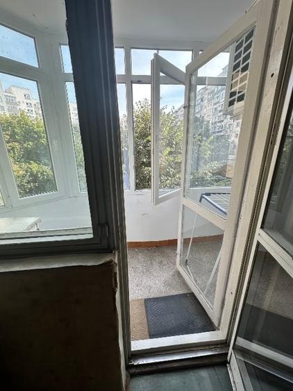 Apartament cu 4 camere decomandat în Militari