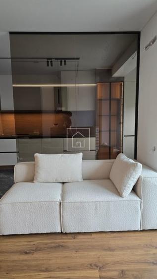 Apartament cu 2 camere decomandat, mobilat în Turnișor