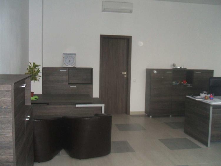 Spațiu comercial, de 54 mp, în Central