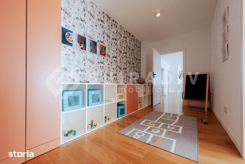 Apartament cu 4 camere în Central