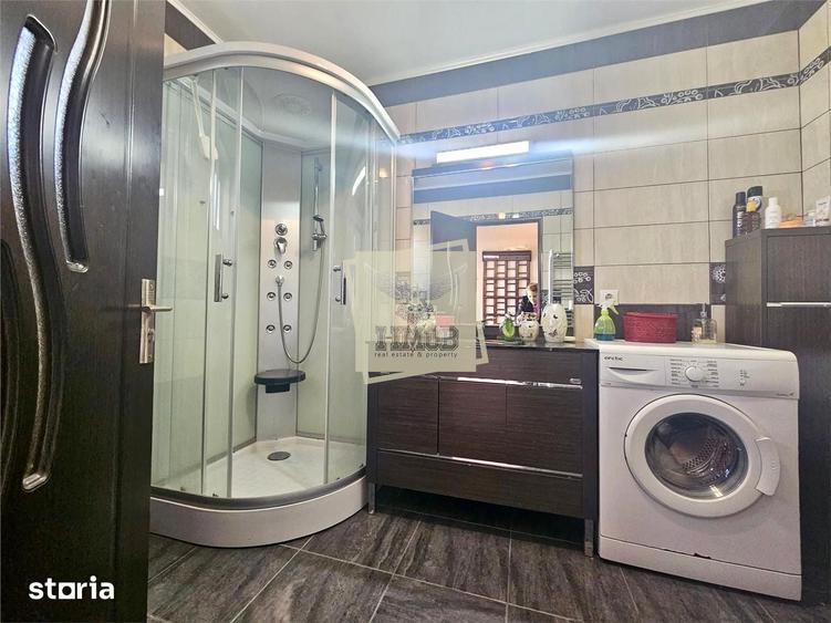 Apartament 3 camere terasa 80 mp si curte 145 mp zona Calea Cisnadiei - 1