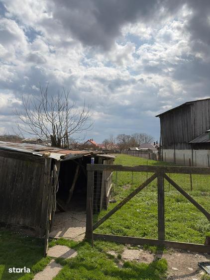 Casă cu 4 camere cu Teren 833 Mp în Bodești