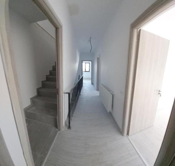 Casa tip Duplex-4 camere si mansarda la cheie, 250 mp teren - 2
