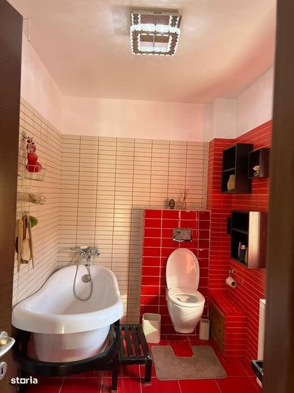 Casă cu 4 camere cu Teren 148.5 Mp în Central