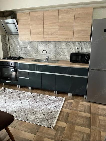 Apartament cu 2 camere decomandat în 1 Mai