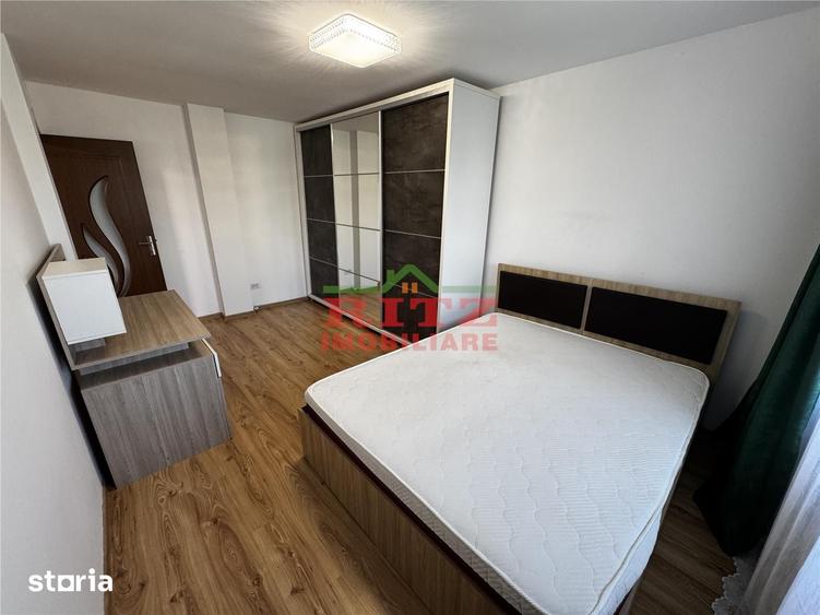 Apartament cu 3 camere semidecomandat în Steaua