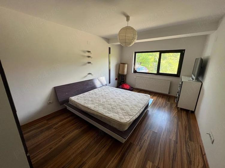 Casă cu 4 camere cu Teren 850 Mp în Ghiroda
