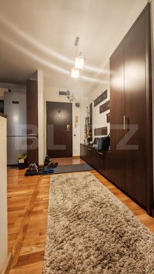 Apartament cu 3 camere decomandat, mobilat în Nufărul