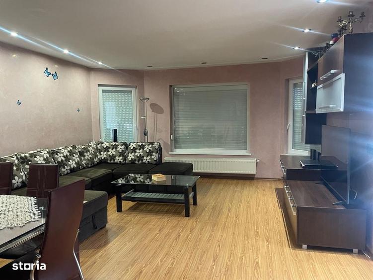 Casă cu 4 camere cu Teren 453 Mp în Câmpului