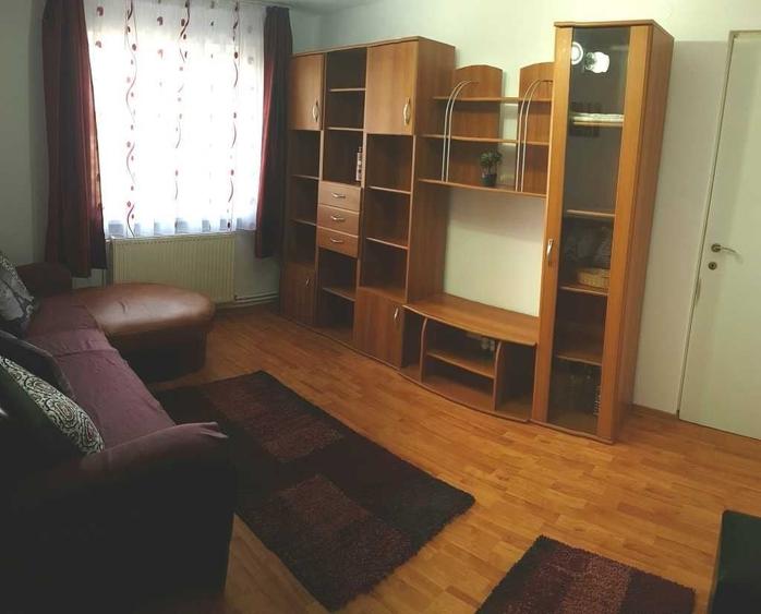 Apartament cu 2 camere semidecomandat în Cedonia