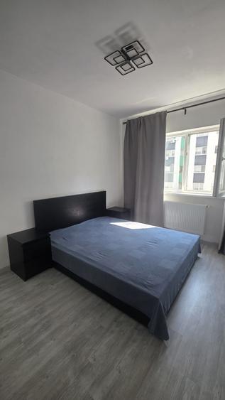 Apartament cu 2 camere decomandat în Roșu