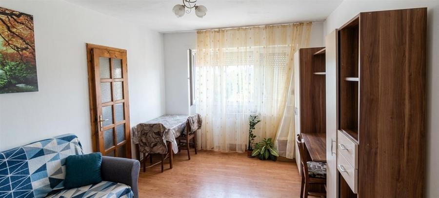 Garsonieră semidecomandată în Valenta
