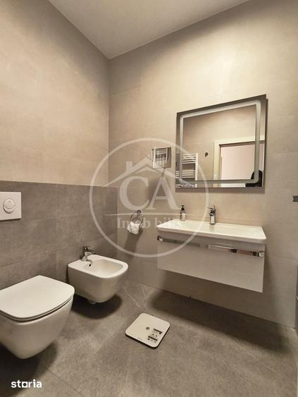 Apartament cu 4 camere decomandat în Centru Civic