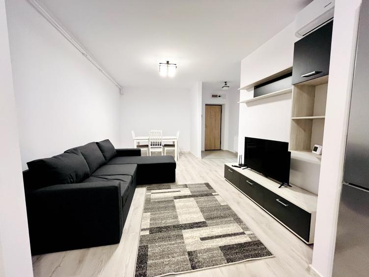 Apartament cu 2 camere semidecomandat în Cățelu