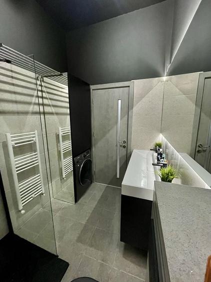 Apartament cu 2 camere, mobilat în Roșu