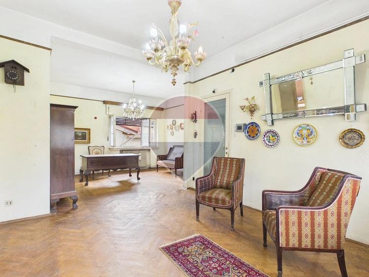 Apartament cu 4 camere semidecomandat în Ferdinand