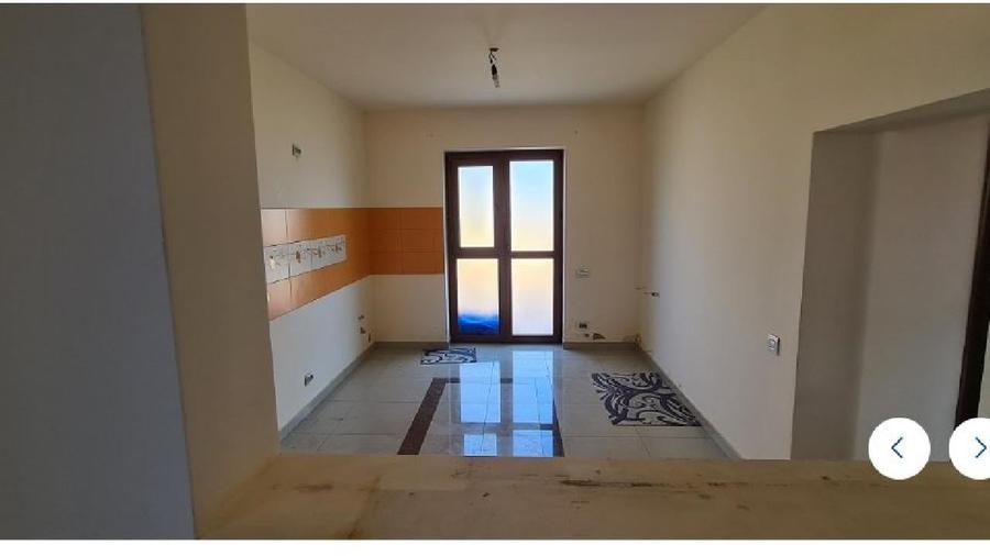 Casă individuală cu 6 camere în Central