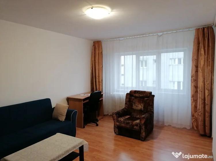Apartament cu 2 camere decomandat în Aviației