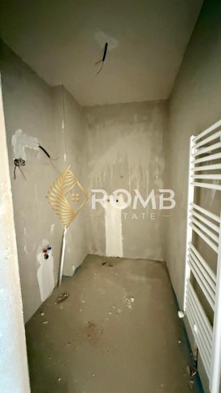 Apartament cu 3 camere decomandat în Florești