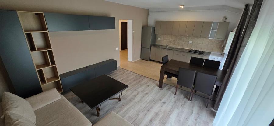 Apartament cu 2 camere semidecomandat, mobilat în Florești