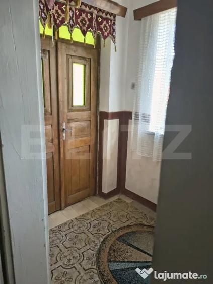 Casă cu 4 camere cu Teren 424 Mp în Central