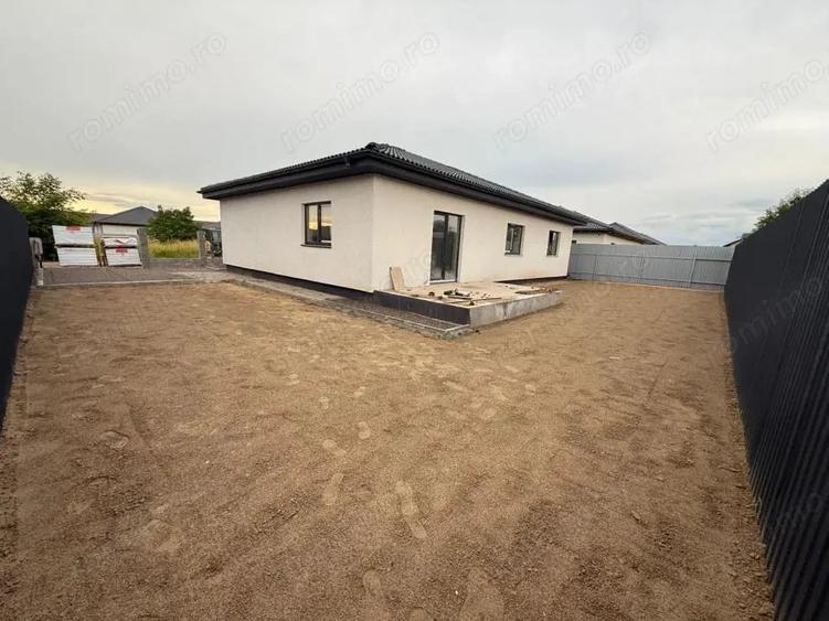 Casă cu 4 camere cu Teren 410 Mp în Tărlungeni