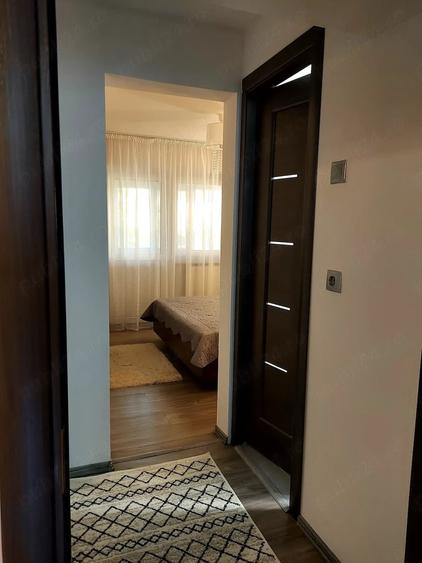 Apartament cu 4 camere decomandat în Ultracentral