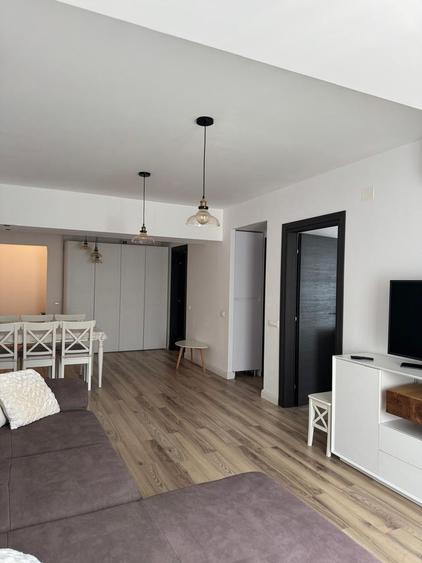 Apartament cu 2 camere semidecomandat, mobilat în Alba Iulia