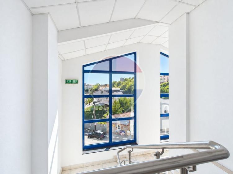 Proprietate comerciala multifunctionala | 611 mp | Curte 474 mp - 24