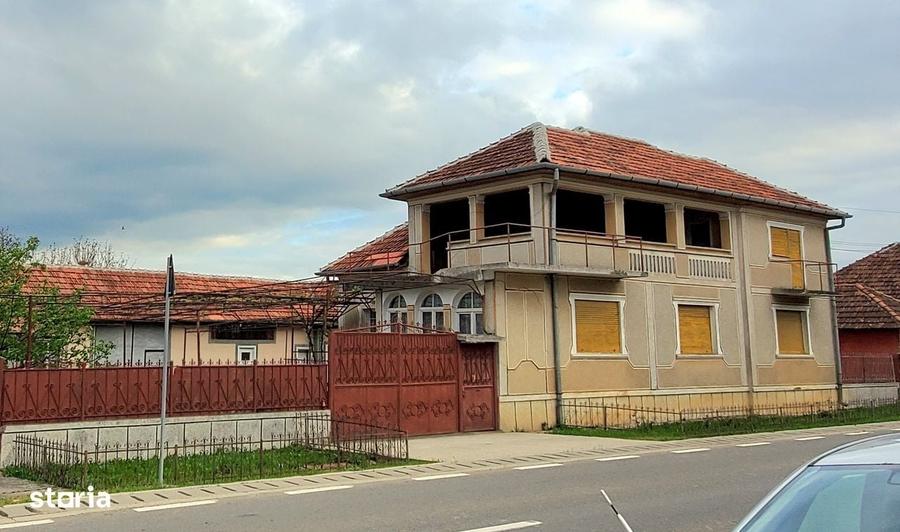 Casă cu 4 camere în Crâncești