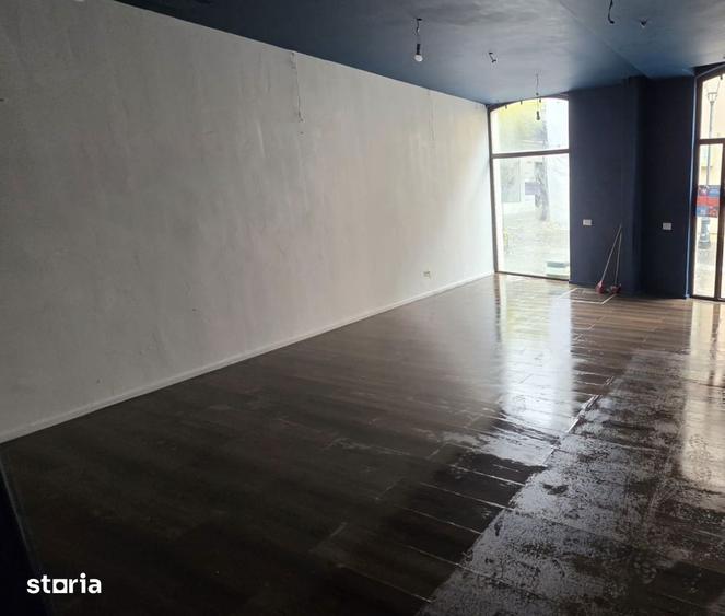 Spațiu comercial, de 55 mp, în Centrul Istoric