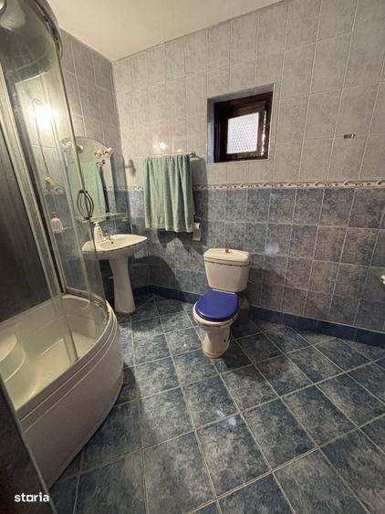 Casă cu 4 camere cu Teren 186 Mp în Rovine