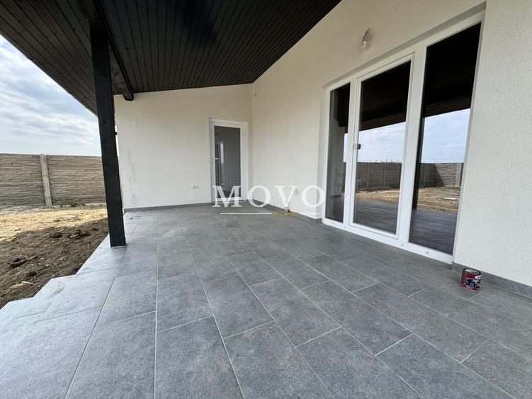 Casă individuală cu 4 camere cu Teren 600 Mp în Moșnița Nouă