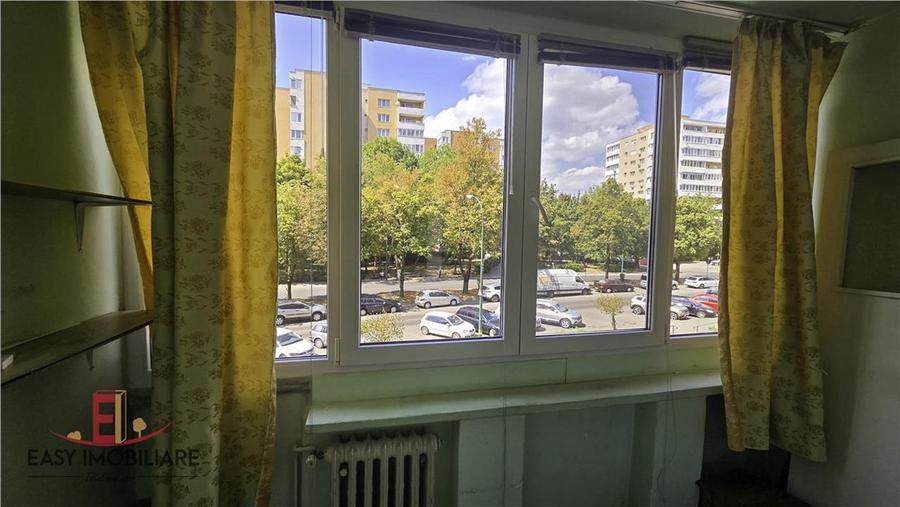 Apartament cu 2 camere decomandat în 1848