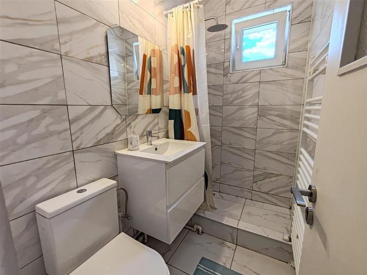 Apartament cu 2 camere semidecomandat în Astra