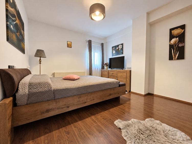 Apartament cu 2 camere semidecomandat în Siderurgiștilor