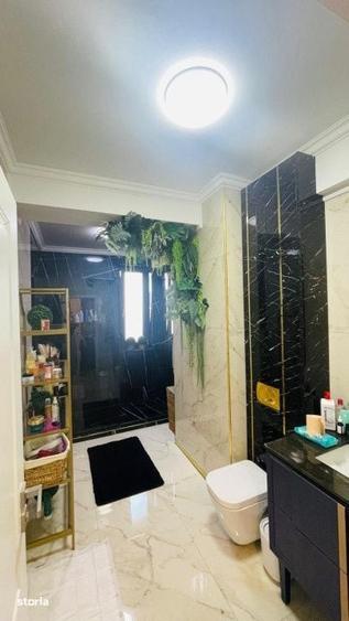 Apartament cu 3 camere în Palazu Mare