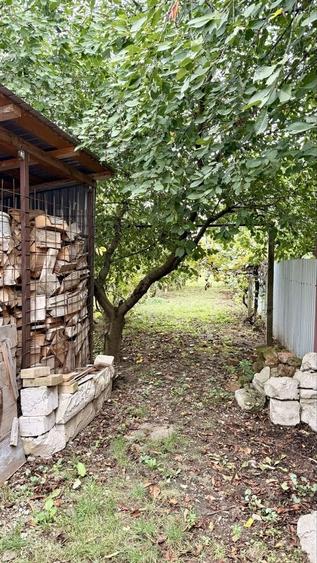 Casă cu 3 camere semidecomandat în Cordun