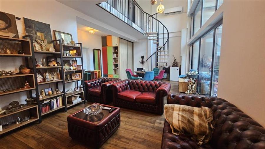 Apartament cu 3 camere decomandat, mobilat în Unirii