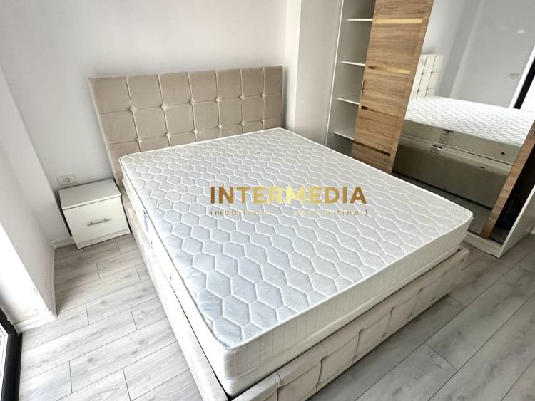 Apartament cu 3 camere, mobilat în Central