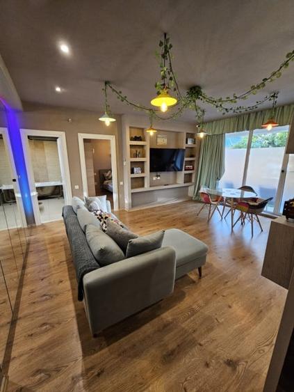 Apartament cu 2 camere semidecomandat, mobilat în Iancu Nicolae