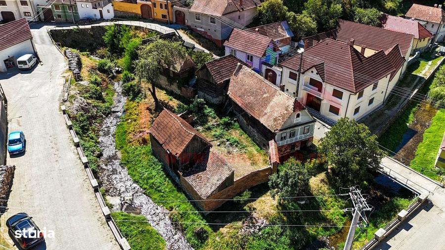 Casă cu 3 camere cu Teren 339 Mp în Tilișca