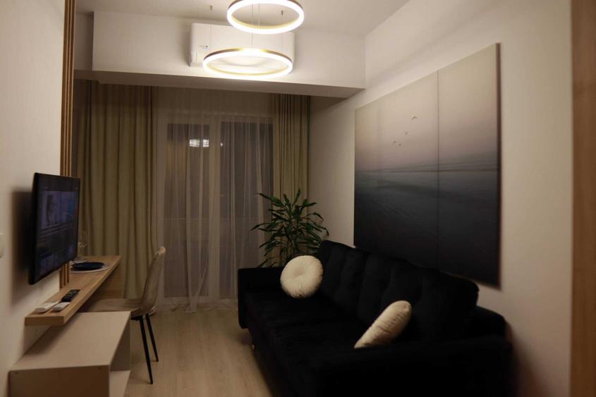 Apartament cu 2 camere semidecomandat în Aradului