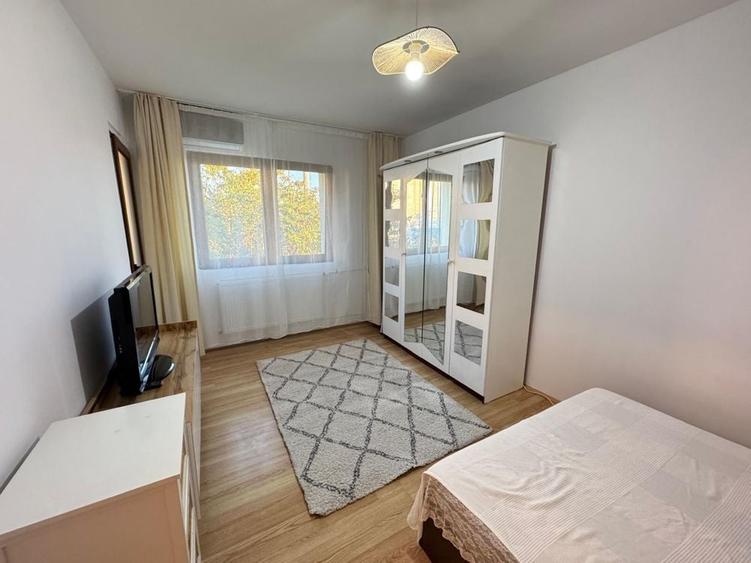 Apartament cu 2 camere decomandat în Berceni