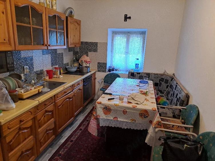 Casă cu 2 camere cu Teren 1300 Mp în Iecea Mică