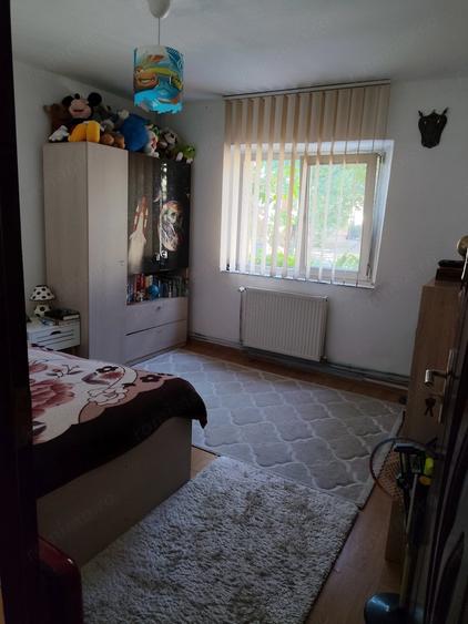 Apartament cu 3 camere decomandat în Fabric
