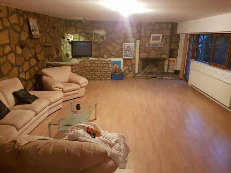 Casă individuală cu 6 camere cu Teren 661 Mp în Nădlac