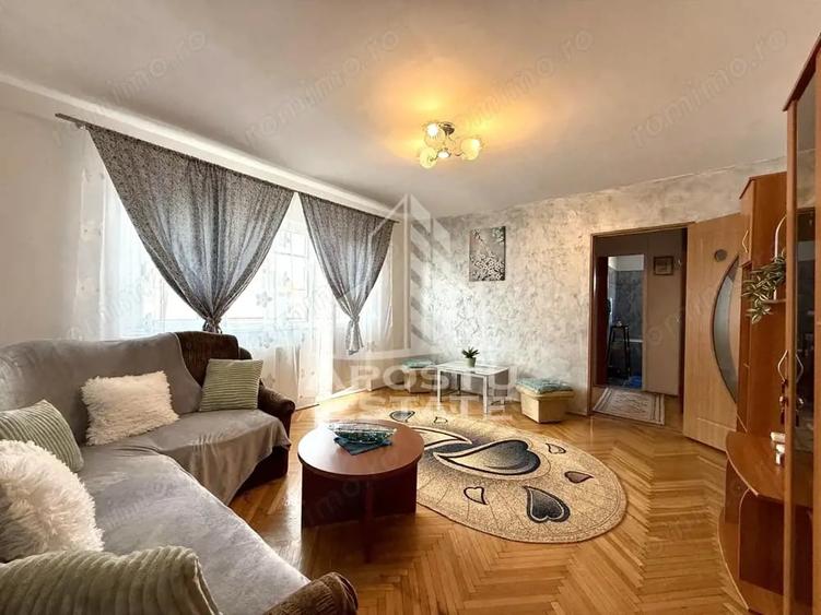 Apartament cu 2 camere semidecomandat în Complex Studențesc