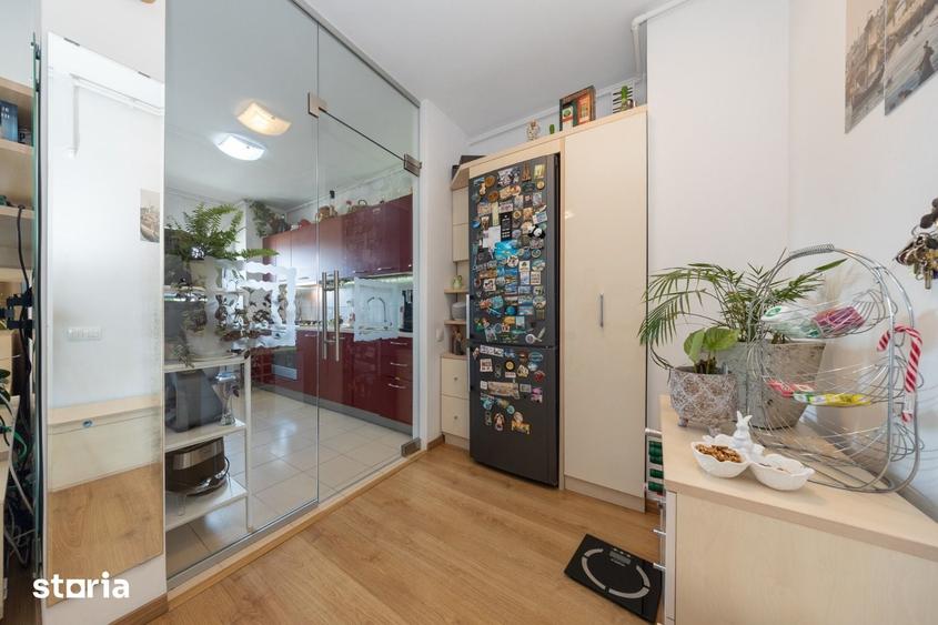 Apartament cu 3 camere semidecomandat în Central
